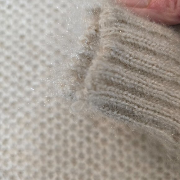 ITALY Women Textured Knit Sweater Soft Long Sleeve V-Neck Pullover Beige Small - Picture 7 of 14